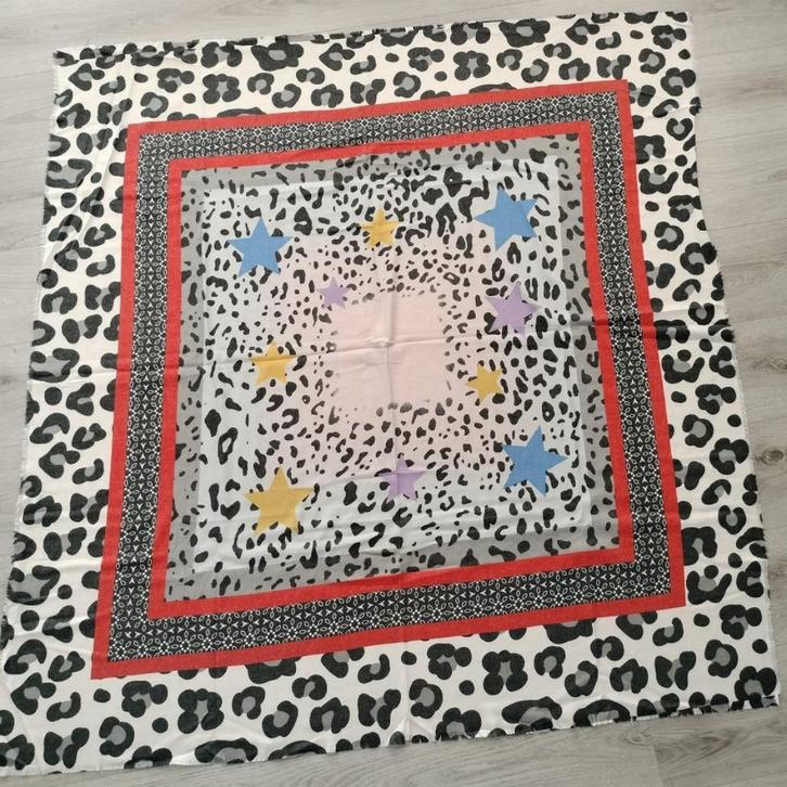 Grote omslag doek merk KEY LARGO / 135 x 140 cm - NIEUW, Kleding | Dames, Gelegenheidskleding, Nieuw, Overige typen, Maat 46/48 (XL) of groter