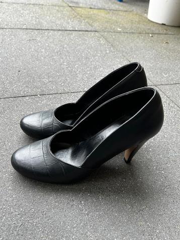 Claudia Sträter zwarte pumps maat 38  leer met croco details beschikbaar voor biedingen