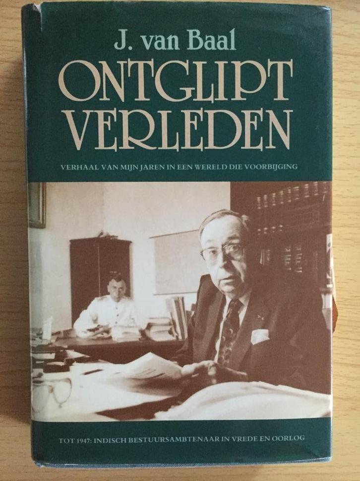 Memoires van J. van Baal, bestuursambtenaar en wetenschapper, Boeken, Overige Boeken, Gelezen, Ophalen of Verzenden