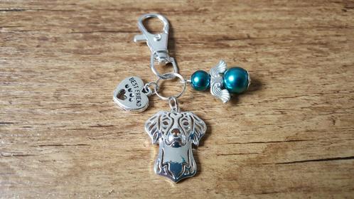 Sleutelhanger Basset fauve de Bretagne silver plated engel, Hobby en Vrije tijd, Overige Hobby en Vrije tijd, Nieuw, Verzenden