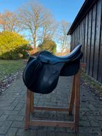 Stubben springzadel 17,5 inch, Dieren en Toebehoren, Paarden en Pony's | Zadels, Ophalen, Springen