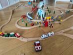 Houten treinbaan extra groot, Kinderen en Baby's, Speelgoed | Houten speelgoed, Ophalen of Verzenden, Zo goed als nieuw