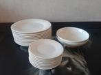 Servies Action, Huis en Inrichting, Keuken | Servies, Ophalen, Zo goed als nieuw, Overige stijlen, Bord(en)