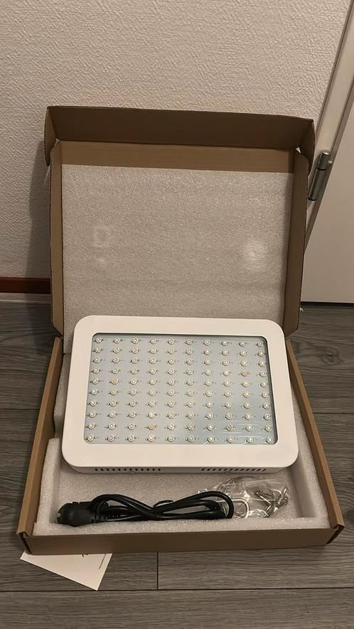 LED kweeklamp 1000 watt - Full spectrum groei en bloei lamp, Tuin en Terras, Kweekspullen, Zo goed als nieuw, Kweeklamp, Ophalen of Verzenden