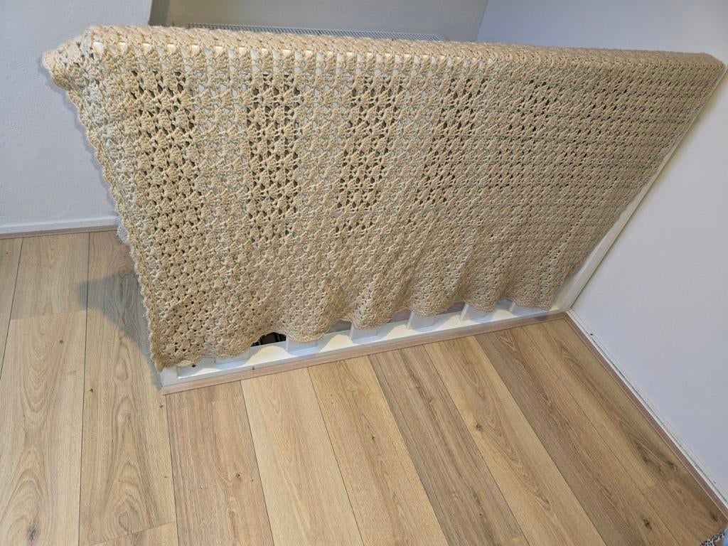 Zachte Gehaakte Plaid / Deken Beige - 150x120 cm (Katoenmix, Ophalen of Verzenden, Zo goed als nieuw