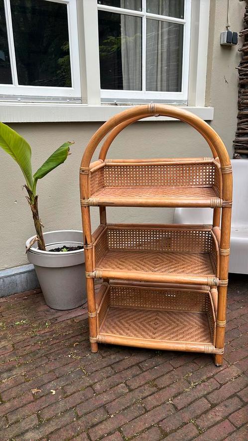 Vintage rotan + webbing kastje, stevig en in goede staat, Antiek en Kunst, Antiek | Meubels | Kasten, Ophalen