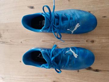 Puma voetbalschoenen maat 36 beschikbaar voor biedingen