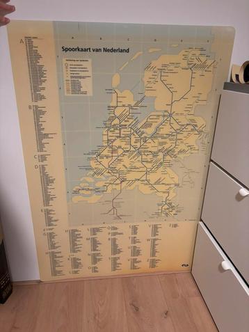 Spoorkaart NS 2016 beschikbaar voor biedingen