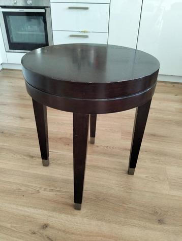  Donkerbruine houten salontafel – Sfeervol en snel weg!  beschikbaar voor biedingen
