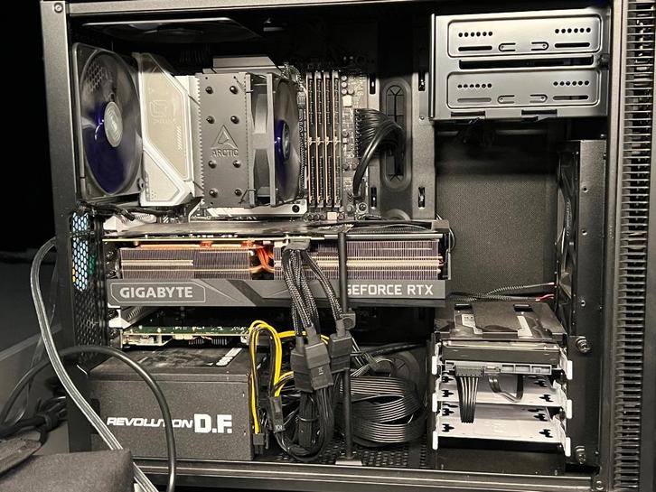 Superkrachtig Workstation met RTX4090, Ryzen 9 7950X3D, Computers en Software, Desktop Pc's, Zo goed als nieuw, 4 Ghz of meer