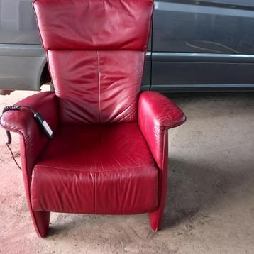 Relax fauteuil sta op stoel beschikbaar voor biedingen