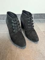Enkellaarsjes / schoenen met hak, zwart duede, Zwart, Ophalen of Verzenden, Zo goed als nieuw, Schoenen met hoge hakken