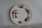 Royal Albert Bord March, Ophalen of Verzenden, Zo goed als nieuw, Porselein, Bord of Schaal