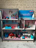 L.O.L poppenhuis, Kinderen en Baby's, Speelgoed | Poppenhuizen, Ophalen of Verzenden, Zo goed als nieuw, Poppenhuis