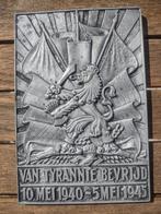 Plaquette no 2 bevrijding 1945 ''van tyrannie bevrijd'' wo2, Ophalen of Verzenden, Landmacht, Duitsland, Embleem of Badge