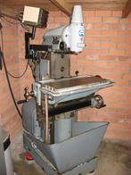 MACMON 100 UNIVERSELE FREESMACHINE ISO 40 ., Gebruikt, Freesbank, Ophalen, Minder dan 500 mm