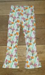Mooie gekleurde aronskelk bloemen flared broek maat 134/140, Broek, Meisje, Nieuw, Ophalen of Verzenden