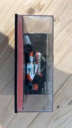 Microchamps Ayrton Senna 1989 1:64 Nieuw, Hobby en Vrije tijd, Modelauto's | Overige schalen, Nieuw, Formule 1, Ophalen of Verzenden