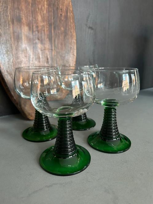 4 Grote Roemer Wijnglazen Helder Groen, Antiek en Kunst, Antiek | Glas en Kristal, Ophalen of Verzenden