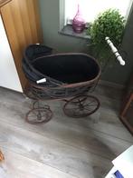 Antieke Poppenwagen zwart met porselein handvat en aan kap, Antiek en Kunst, Ophalen