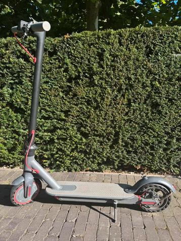 Electrische step Stay-on M365 go beschikbaar voor biedingen