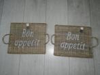 2x Riviera Maison Rattan Placemat Bon Appeteit Nieuwstaat, Verzenden, Zo goed als nieuw, Bord