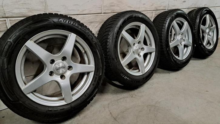 Winterbanden Astra J Insignia Zafira Tourer Ampera 205/60/16, Auto-onderdelen, Banden en Velgen, Banden en Velgen, Winterbanden