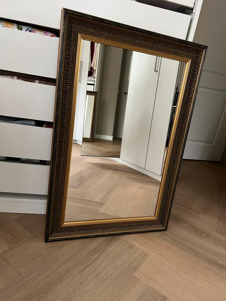 TWV €150 Pachtige Spiegel Met Hele Mooie Luxe Lijst, Huis en Inrichting, Woonaccessoires | Spiegels, Zo goed als nieuw, 50 tot 75 cm