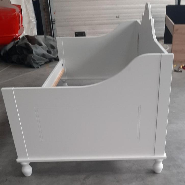 Koopje! Claudia Bedbank Showmodel - Lichte Beschadigingen, Kinderen en Baby's, Kinderkamer | Bedden, Nieuw, 180 cm of meer, 85 tot 100 cm