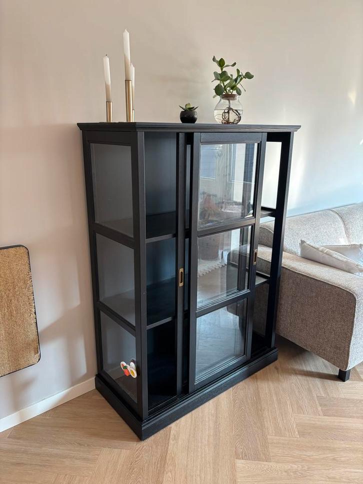 Servicekast met glazen schuifdeuren, Huis en Inrichting, Kasten | Vitrinekasten, Zo goed als nieuw, 100 tot 150 cm, 100 tot 150 cm
