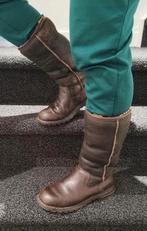 Echte uggs 38 warm - bruin leer, UGG, Bruin, Lage of Enkellaarzen, Ophalen of Verzenden