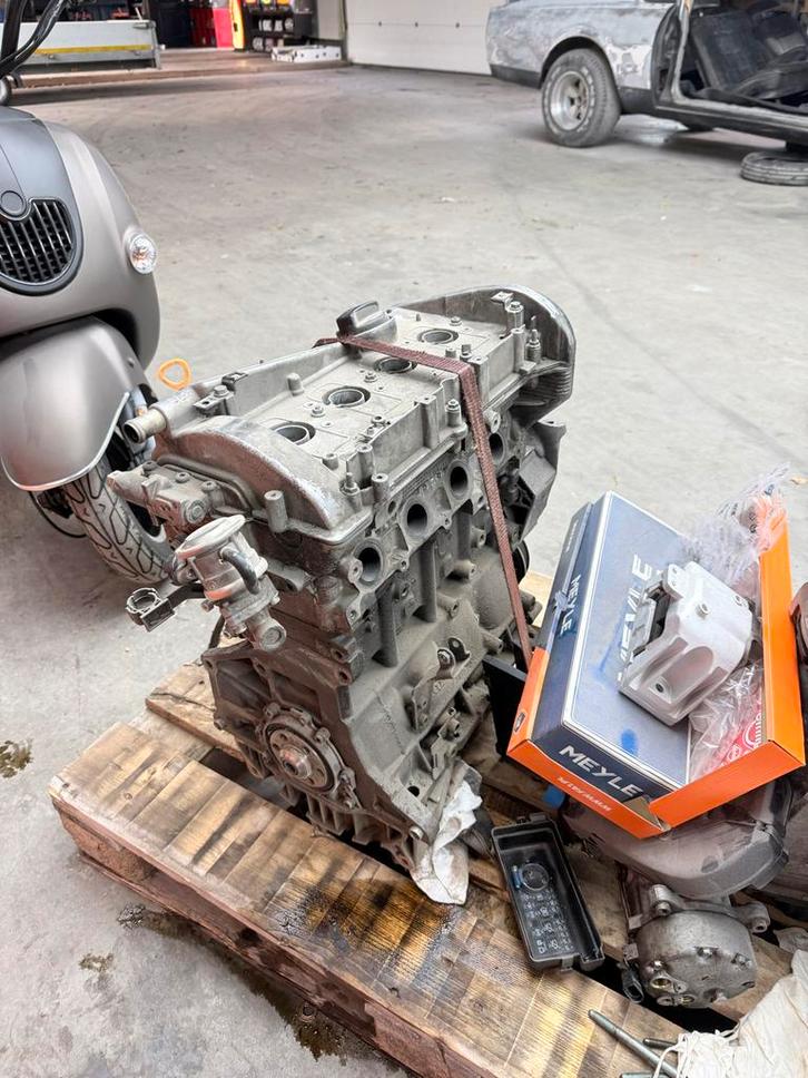 Auq motor, Auto-onderdelen, Motor en Toebehoren, Ophalen of Verzenden