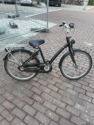 Mooie fiets 22 inch beschikbaar voor biedingen