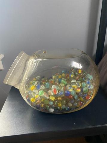 snoeppot beschikbaar voor biedingen
