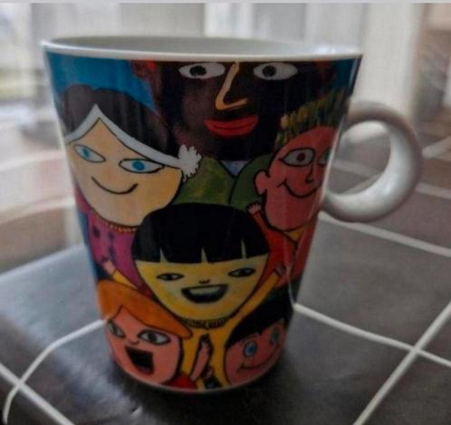 Kopje Alie Dijkman, Huis en Inrichting, Keuken | Servies, Zo goed als nieuw, Kop(pen) en/of Schotel(s), Overige stijlen, Ophalen of Verzenden