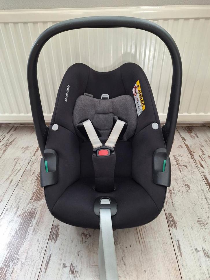 Maxi Cosi Pebble 360
zwart autostoeltje, Kinderen en Baby's, Autostoeltjes, Gebruikt, Maxi-Cosi, 0 t/m 13 kg, Autogordel of Isofix