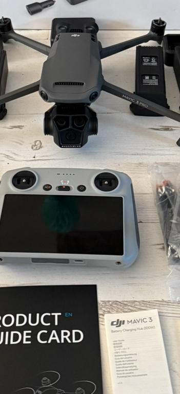 Dji mavic 3 pro als nieuw beschikbaar voor biedingen
