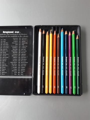 3 sets Kleurpotloden beschikbaar voor biedingen