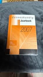 Geneeskundig Jaar boek 2007, Ophalen of Verzenden, Zo goed als nieuw