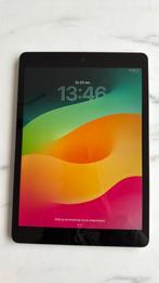 iPad (8e generatie) spaceblack met hoes, 10 inch, Apple iPad, Zwart, Ophalen of Verzenden