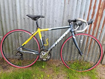 Hele mooie gitane mach 300 racefiets framemaat 47 cm beschikbaar voor biedingen