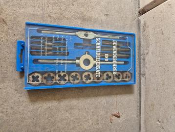 Schroefdraad frees set draad tapset draad tappen beschikbaar voor biedingen
