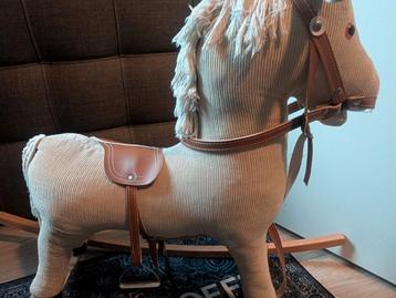 Leuk hobbelpaard voor de kleintjes! beschikbaar voor biedingen