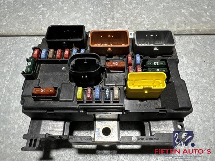 Zekeringkast BSM R09 Citroën Peugeot 9664997880, Auto-onderdelen, Elektronica en Kabels, Citroën, Gebruikt, Ophalen of Verzenden