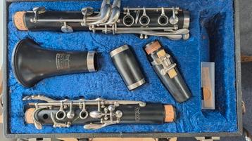 Klarinet Reparateur Bb Klarinet Conn / Selmer Gereviseerd beschikbaar voor biedingen