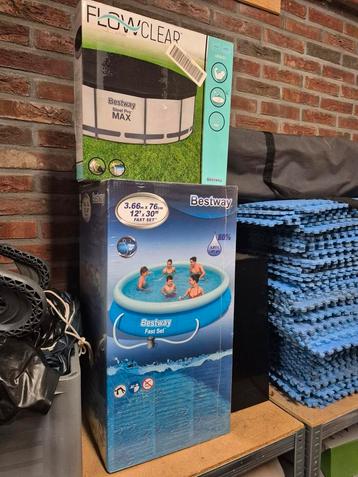 Nieuw Bestway Zwembad met Afdekzeil 3.66 beschikbaar voor biedingen
