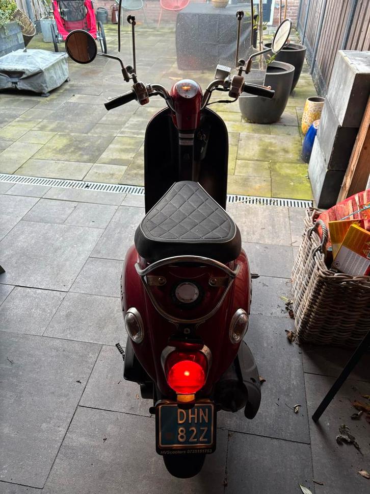 Scooter Sento - Rode Klassieker, Fietsen en Brommers, Scooters | Overige merken, Gebruikt, Maximaal 25 km/u, Benzine, Ophalen