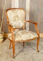 Oude brocante Louis XV stoel met beige bekleding - fauteuil, Ophalen