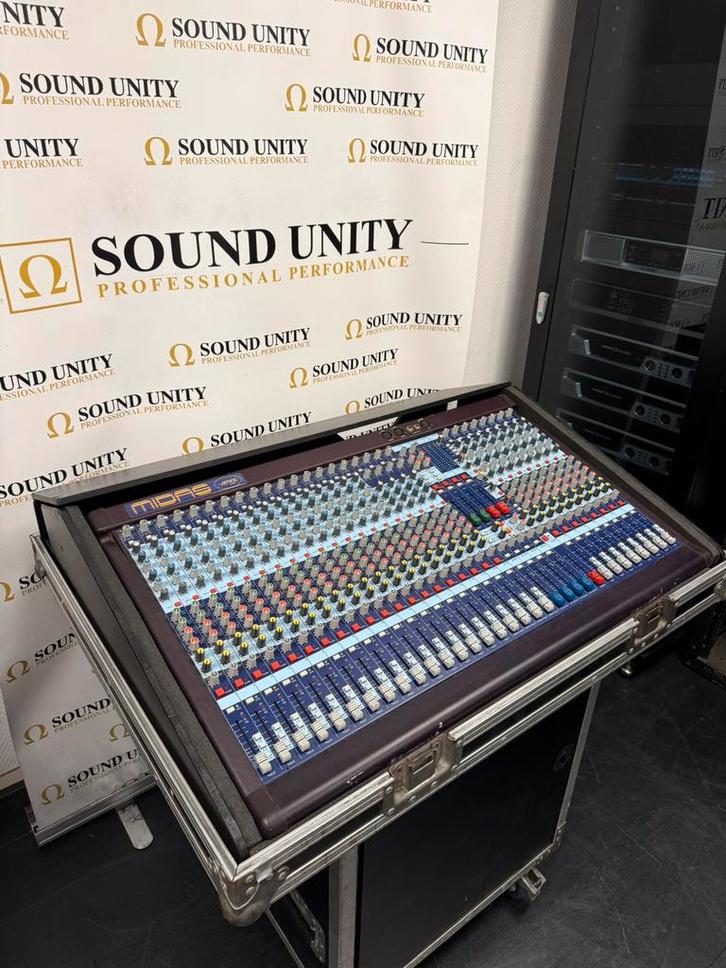 Midas Venice 320 incl. Flightcase, Muziek en Instrumenten, Mengpanelen, Gebruikt, 20 kanalen of meer, Ophalen