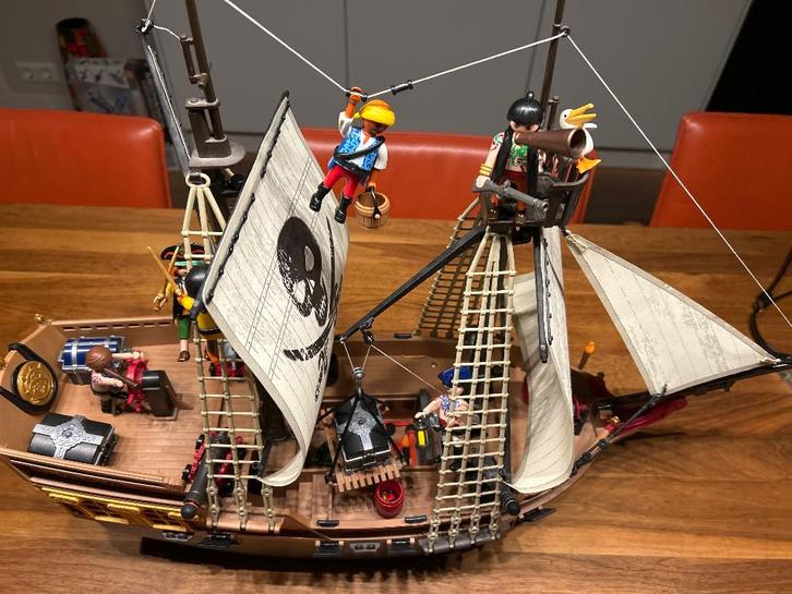 Playmobil Piratenschip 5135 plus Britse redcoats extra, Kinderen en Baby's, Speelgoed | Playmobil, Zo goed als nieuw, Los playmobil